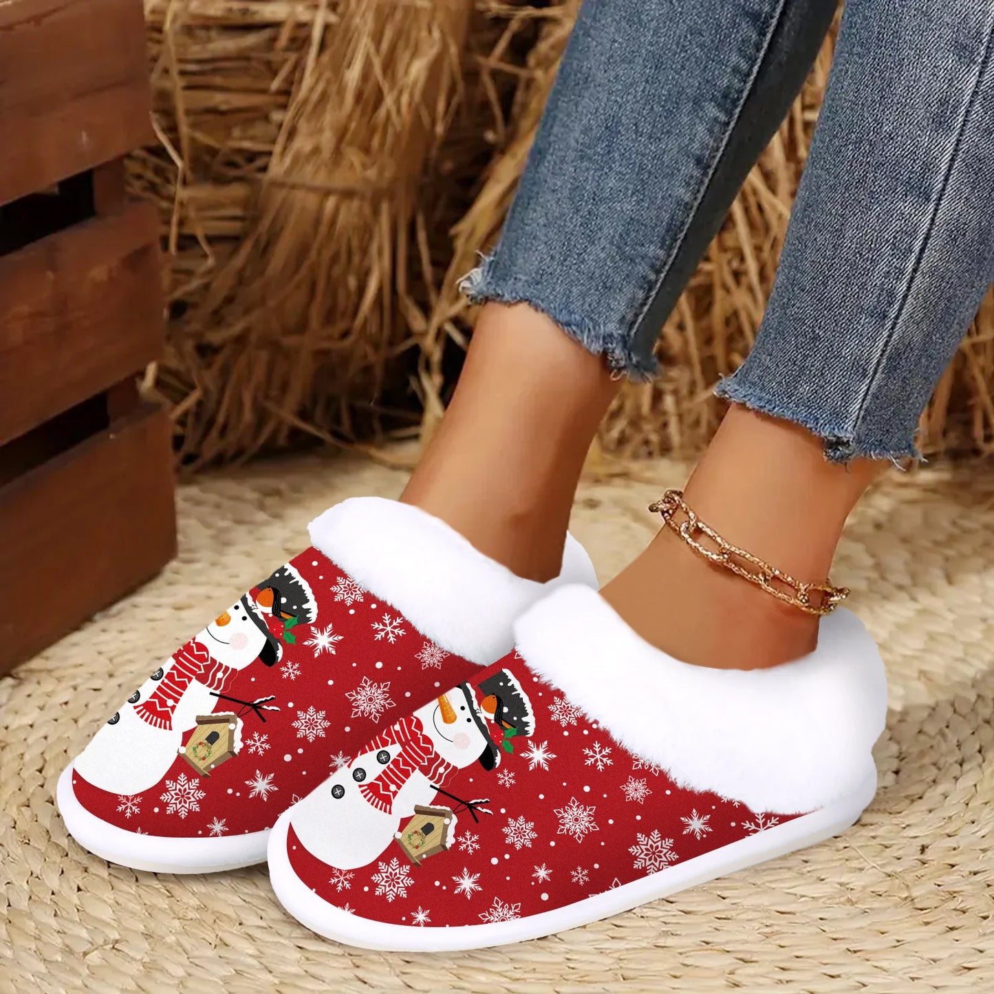 Cozy Indoor/Outdoor Holiday House Shoes with Non-Slip Rubber Sole, Warm Plush Lining, and Merry Christmas Design for Women